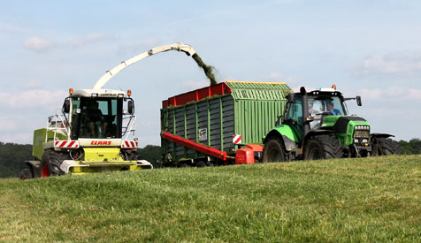Grassilage: Claas Ladewagen