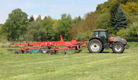 Grassilage: Claas Ladewagen